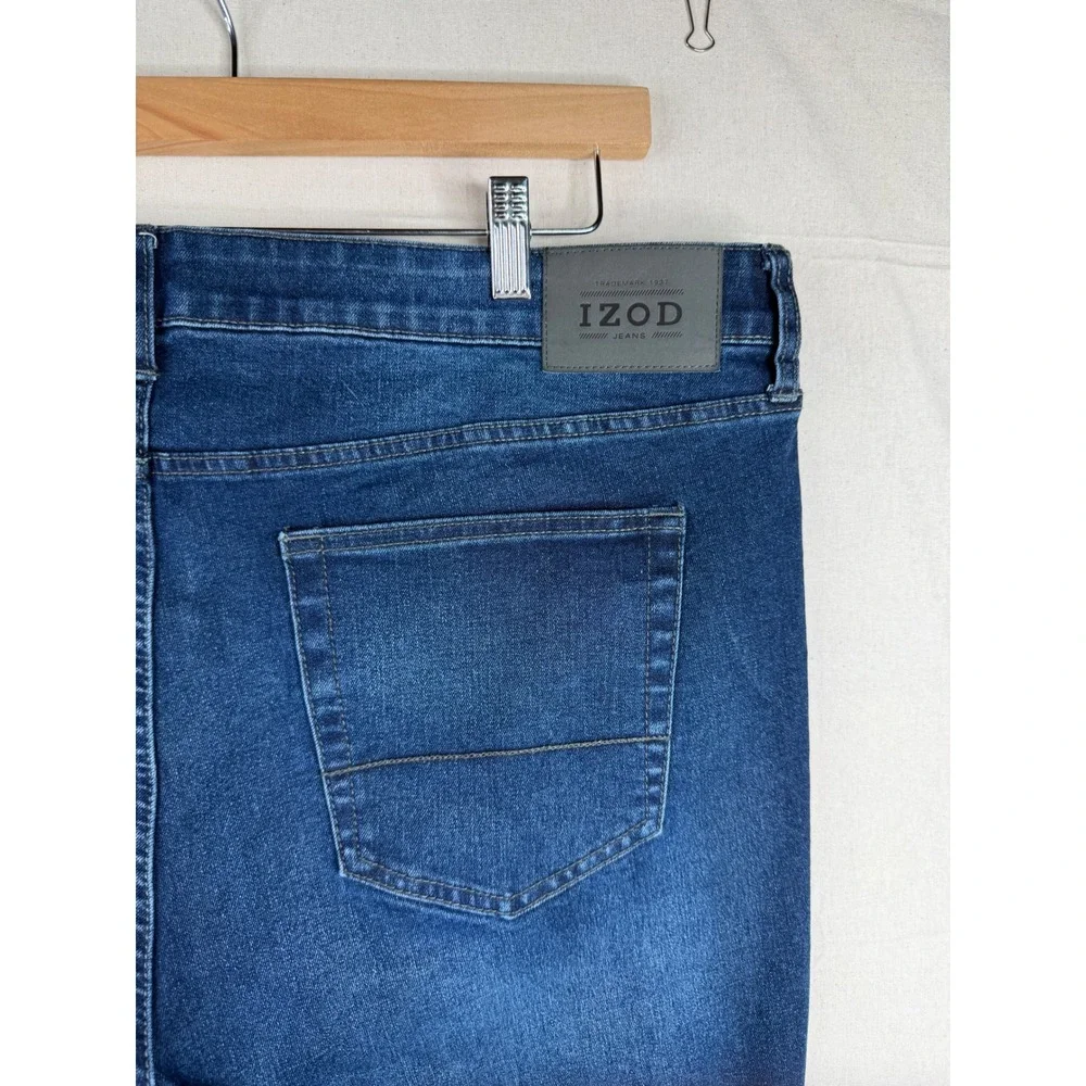 Izod Men's Straight Fit Jeans size 40X32‎ Blue